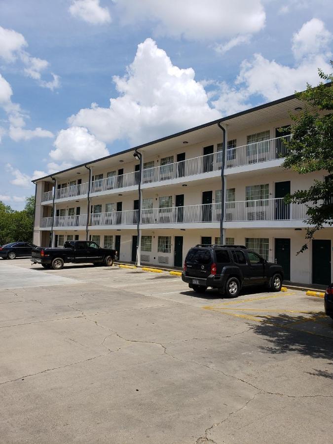 Intown Suites Extended Stay Hattiesburg Exterior photo